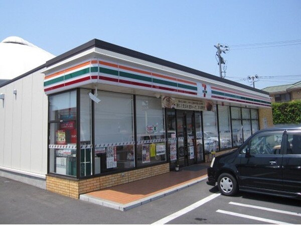 周辺環境(セブンイレブン倉敷上富井店まで180m)