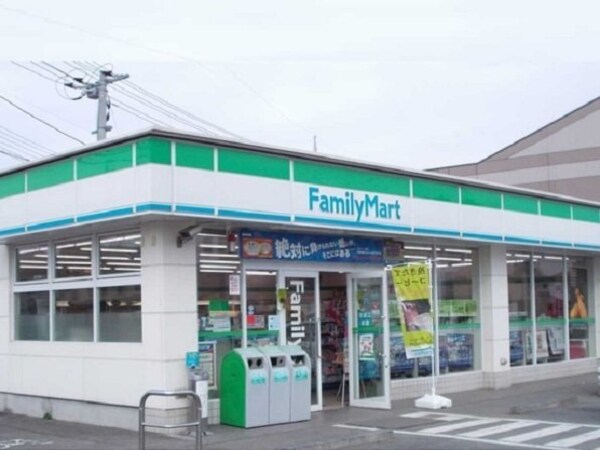 周辺環境(ファミリーマート総社溝口店まで550m)