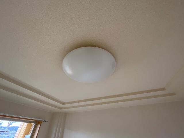物件内観写真16　(照明)