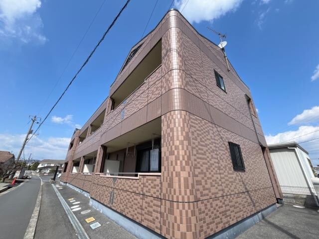 物件外観写真2　(外観写真（昼）)