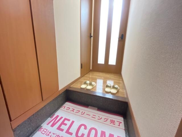 物件内観写真21　(玄関)