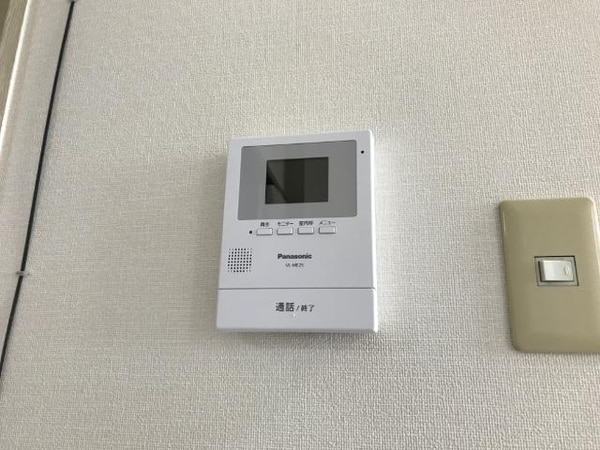 内装他(カメラ付インターホン)