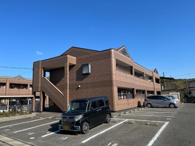 物件外観写真2　(外観写真（昼）)