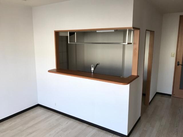 物件内観写真10　(カウンターキッチン)
