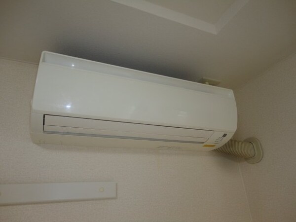 建物設備(エアコン)