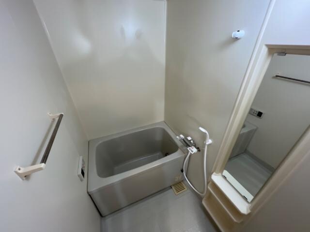 物件内観写真17　(バス（サーモ水栓）)