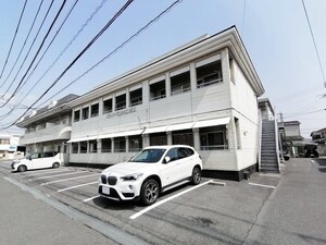 ホワイトマンション吉岡C棟外観写真