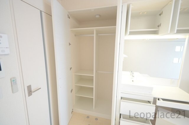 物件内観写真13　(備品や設備仕様は号室等により異なります現地をご確認下さい。)