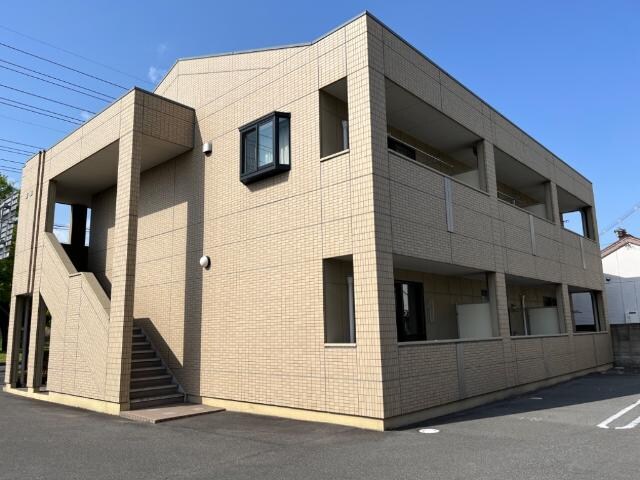 物件外観写真2　(外観写真（昼）)