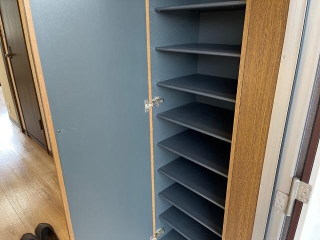 物件内観写真25　(下駄箱)