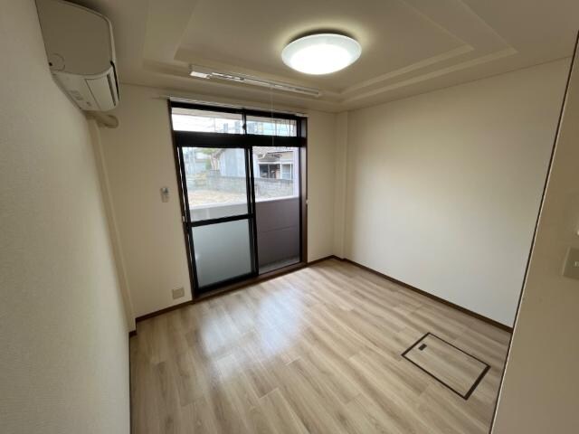 物件内観写真26　(洋室)