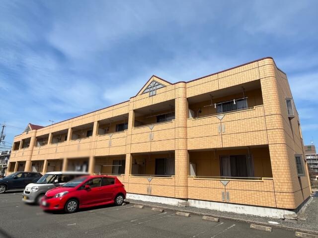 物件外観写真2　(外観写真（昼）)