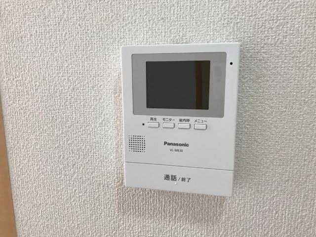 物件内観写真17　(カメラ付インターホン)