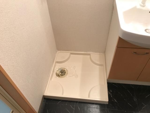 物件内観写真20　(洗濯機置場)