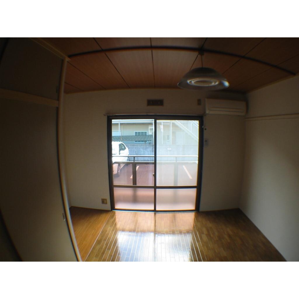 物件内観写真6　(洋室)