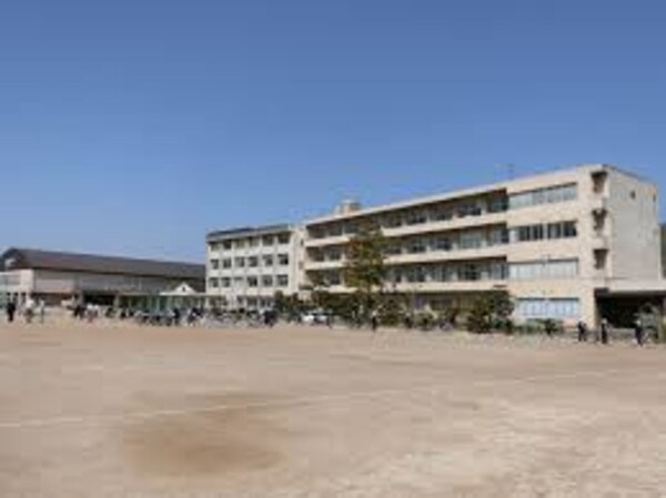周辺環境(浅口市立金光中学校 1973m)
