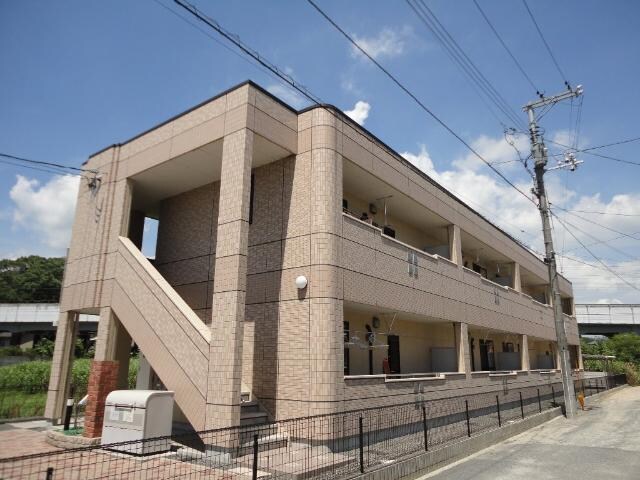 物件外観写真1　(外観写真（昼）)