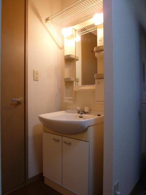 物件内観写真11　(洗面所)