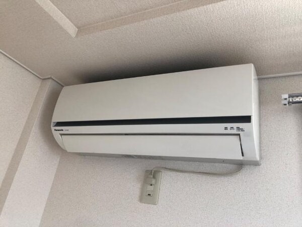 建物設備(エアコン)