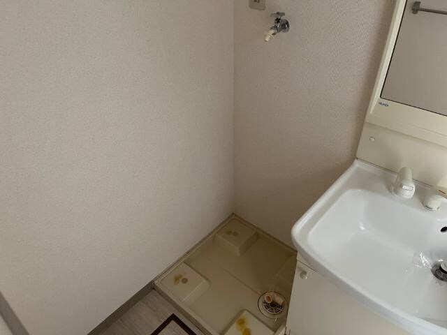 物件内観写真27　(洗濯機置場)