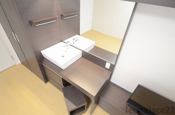 内装他(備品や設備仕様は号室等により異なります現地をご確認下さい。)