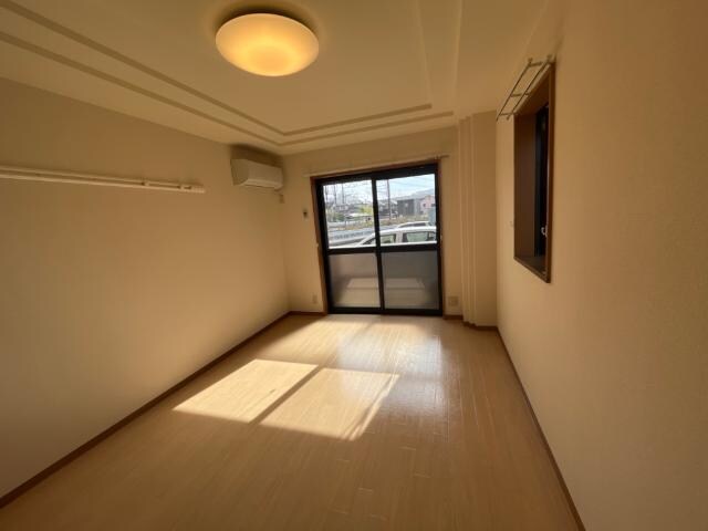 物件内観写真9　(室内)