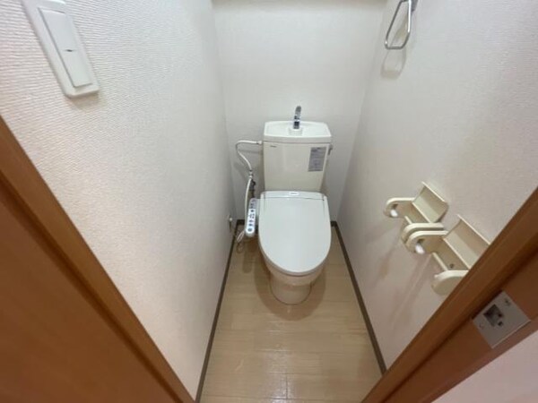 トイレ(トイレ)