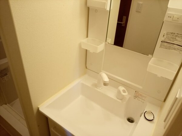 洗面・脱衣所(備品や設備仕様は号室等により異なります現地をご確認ください。)