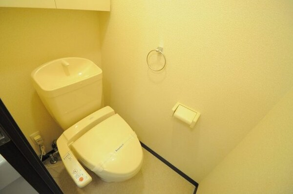トイレ(備品や設備仕様は号室等により異なります現地をご確認ください。)