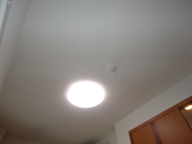 物件内観写真24　(照明器具)
