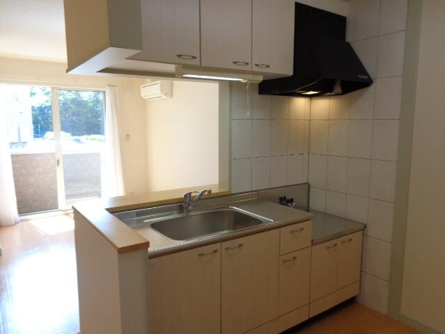 物件内観写真3　(キッチン)