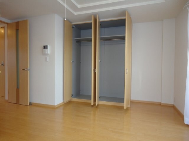 物件内観写真16　(収納)