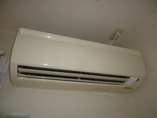 建物設備(エアコン（２台付）)