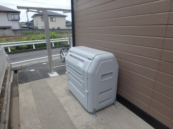 建物設備(中庄　サニーコート中庄　1LDK　敷地内ゴミステーション)