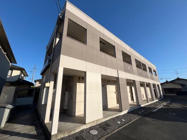 物件外観写真2　(外観写真（昼）)