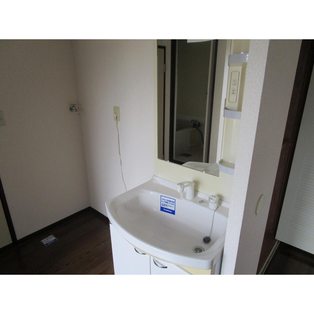 物件内観写真12　(洗面所)