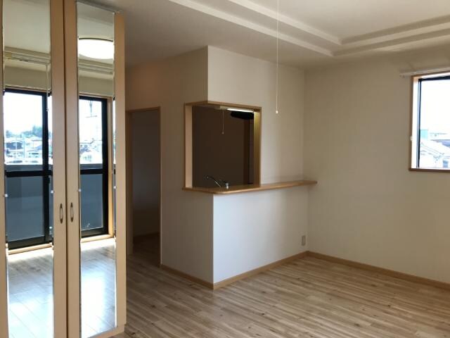 物件内観写真9　(リビング)