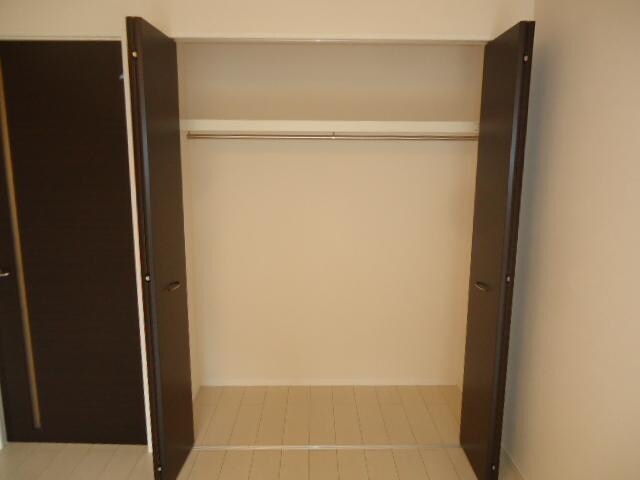物件内観写真18　(収納)