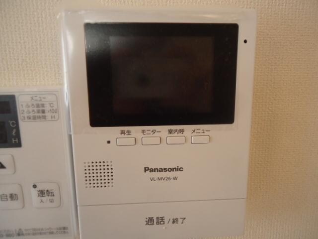 物件内観写真17　(カメラ付インターホン)