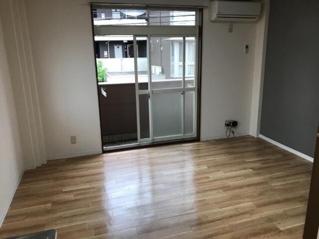 物件内観写真13　(洋室)