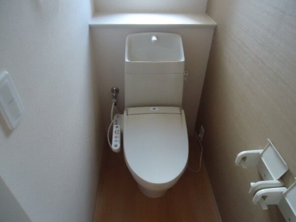 トイレ(シャワー付トイレ)