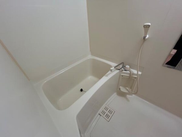 浴室(バス／シャワールーム等)