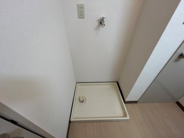 物件内観写真21　(洗濯機置場)