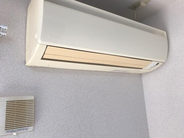 物件内観写真11　(エアコン)