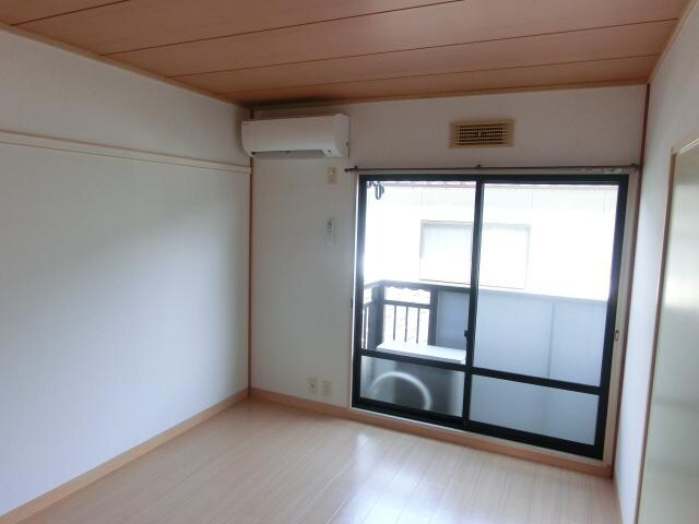 物件内観写真6　(洋室)