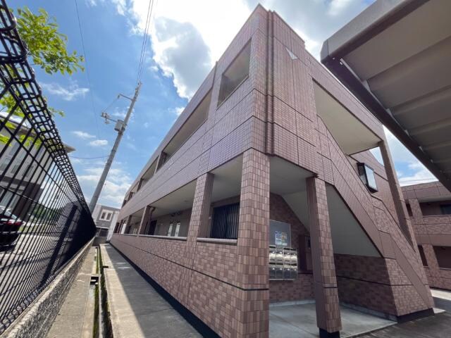 物件外観写真3　(外観写真（昼）)