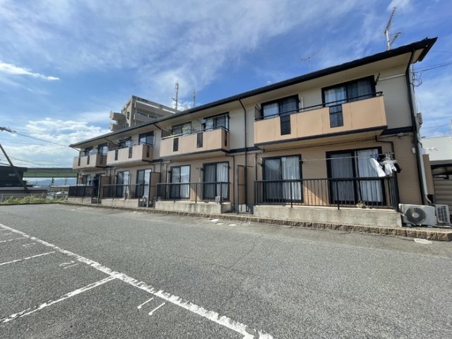 ロイヤルパレス新倉　B棟