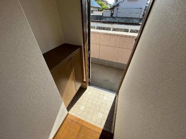 玄関(玄関)