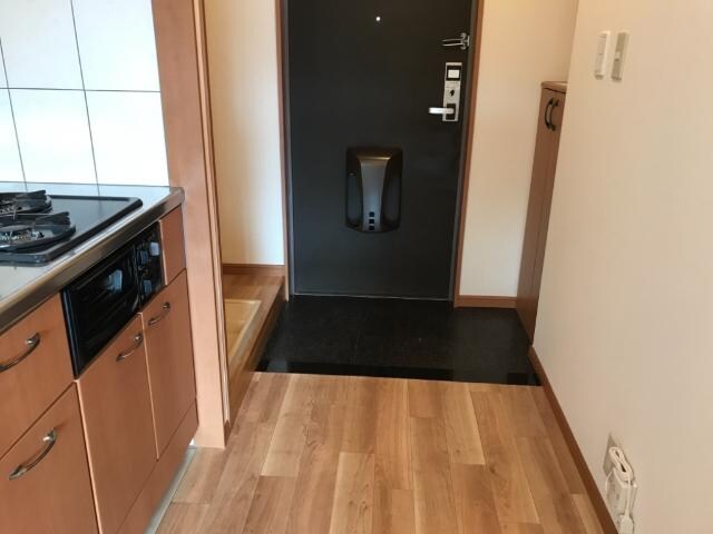 物件内観写真14　(廊下)