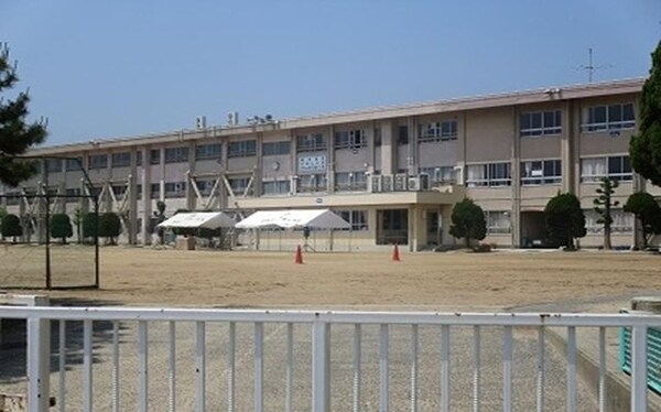 周辺環境(倉敷市立中島小学校まで1000m)